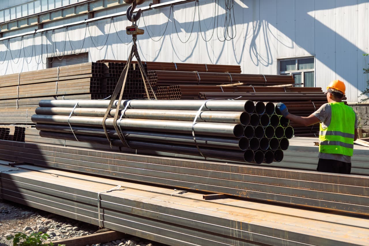 Capacidad para adaptarnos a proyectos personalizados y necesidades específicas del cliente, incluyendo pedidos especiales y personalizados