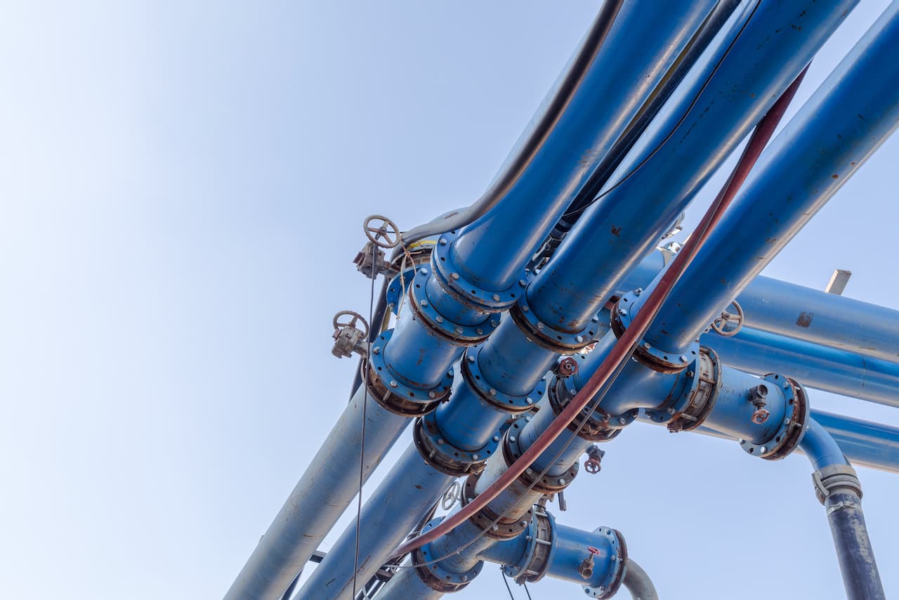 Regulador de agua por medio de Tubería de Acero al Carbón